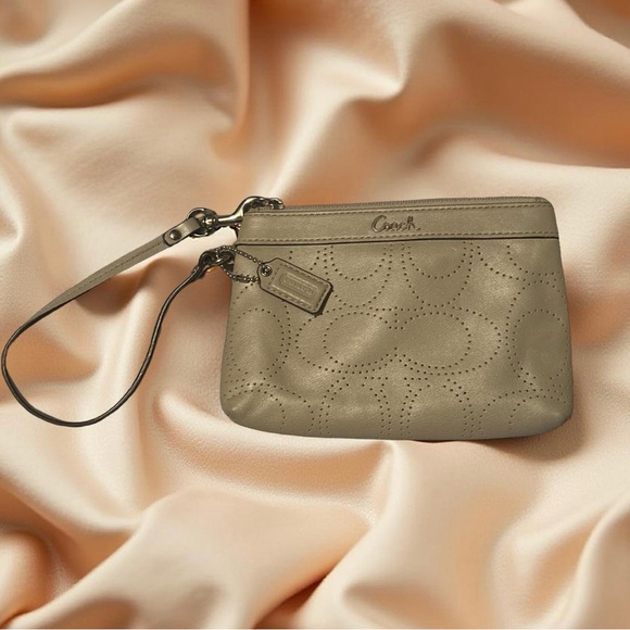 Coach | Perforated Signature Leather Wristlet Clutch in Gray w Hangtag - Picture 1 of 4
